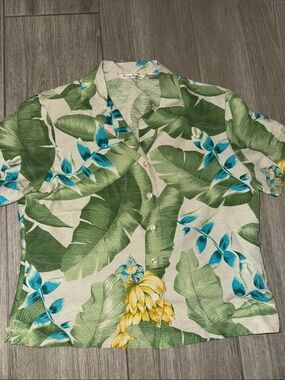 Tommy Bahama Cream Button-Down with Green Tropical Leaf & Blue Accents